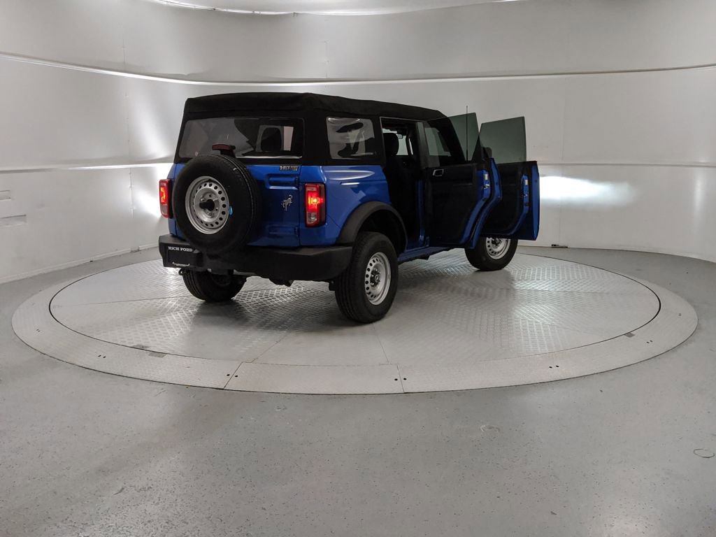 New 2025 Ford Bronco 4-Door image 9