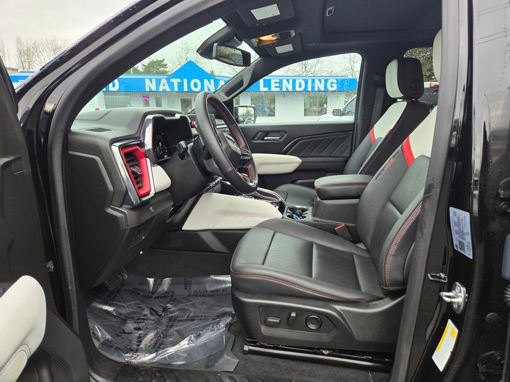 Used 2024 GMC Canyon AT4X image 12