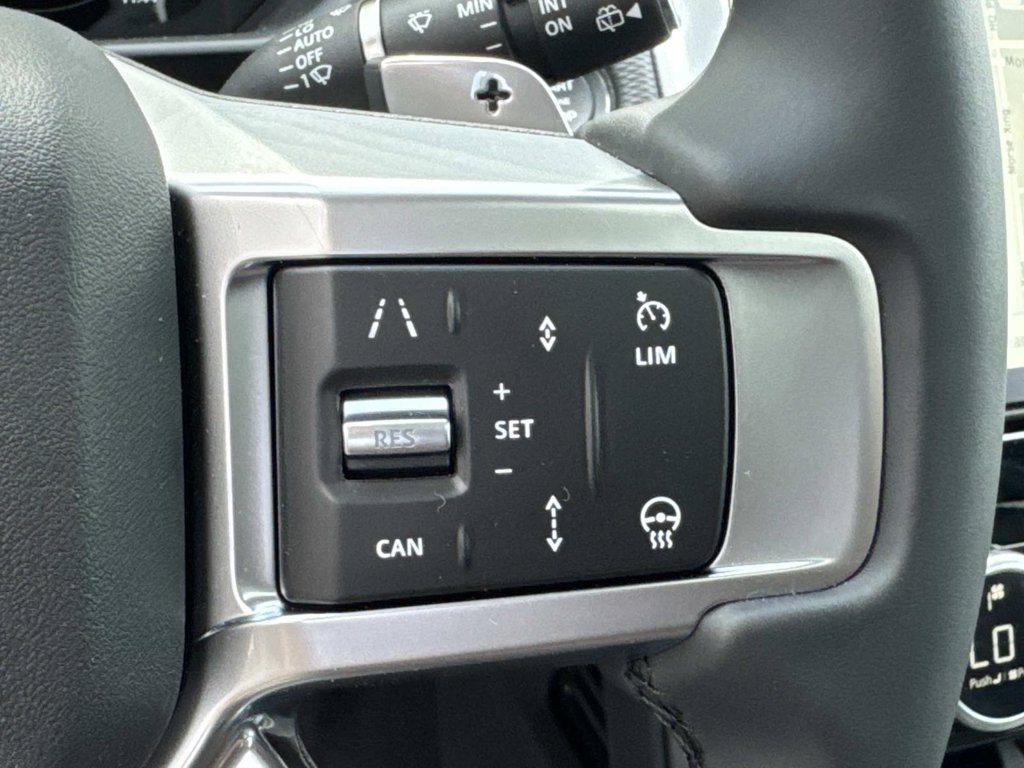 New 2026 Land Rover Discovery Dynamic SE AWD/4WD image 31