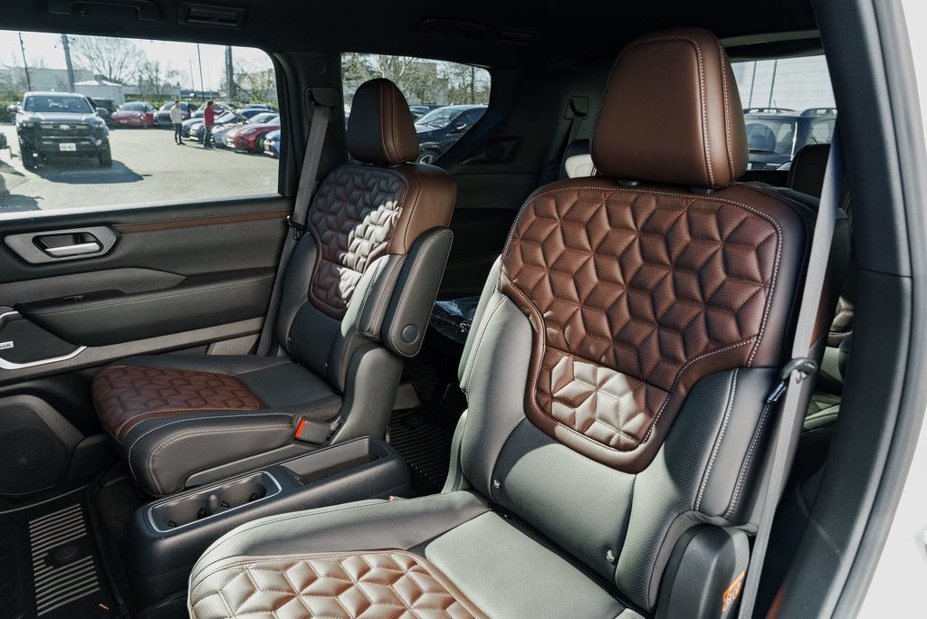 New 2026 Nissan Armada Platinum AWD/4WD image 23