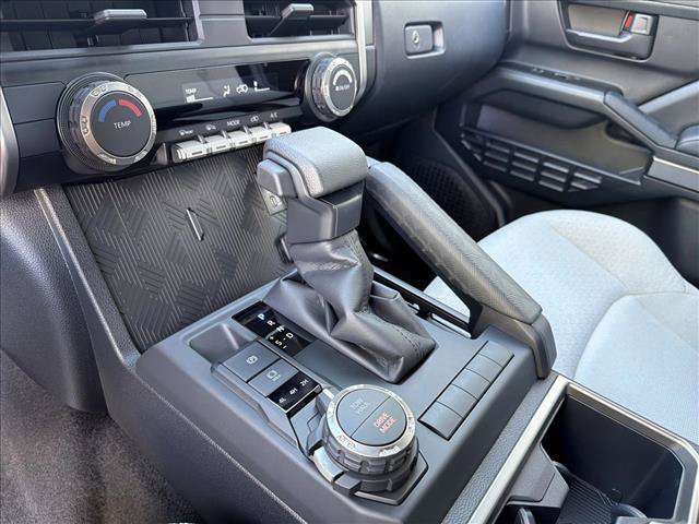 New 2026 Toyota 4Runner SR5 AWD/4WD image 18