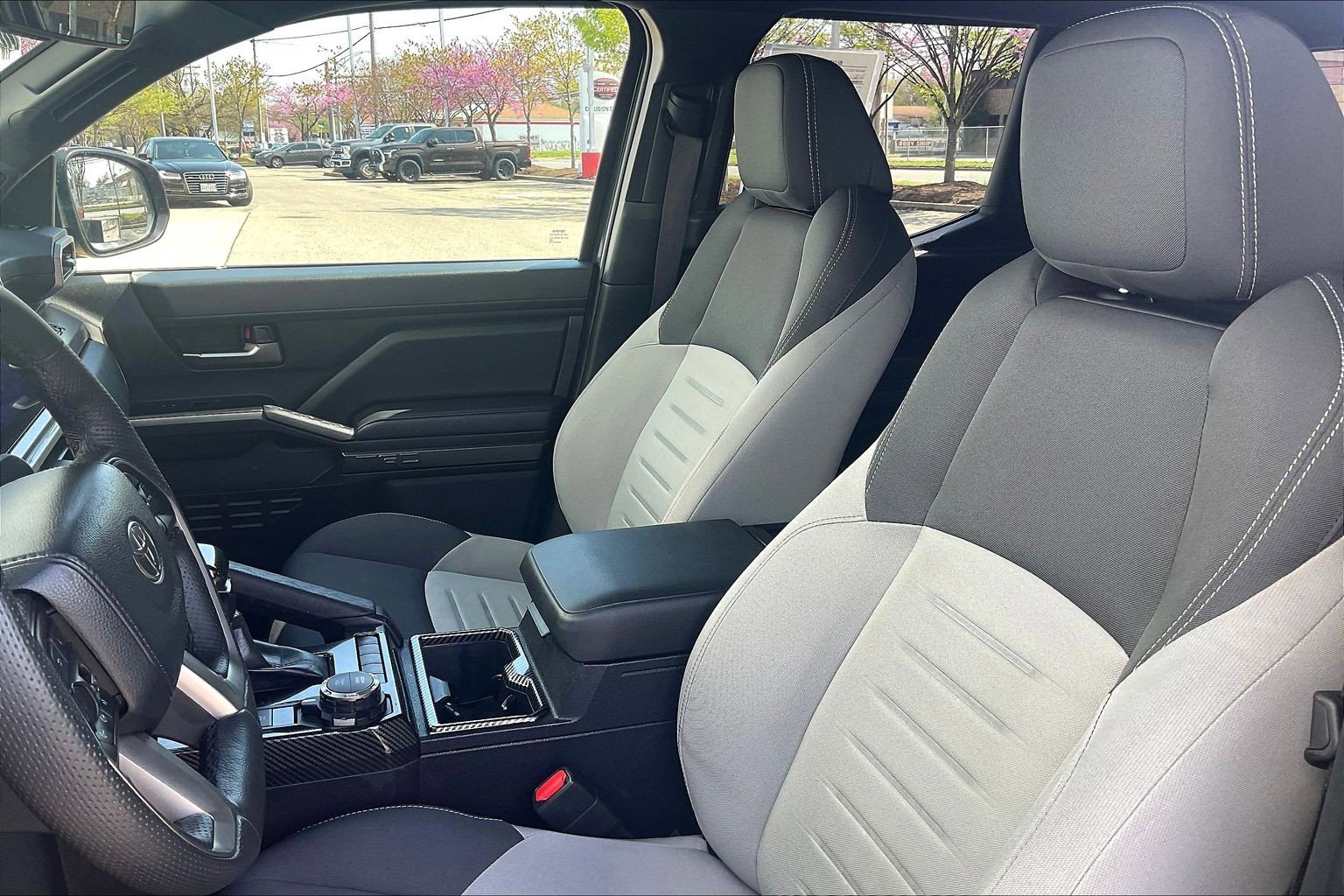 Used 2024 Toyota Tacoma TRD Sport w/ TRD Sport Upgrade Package image 29