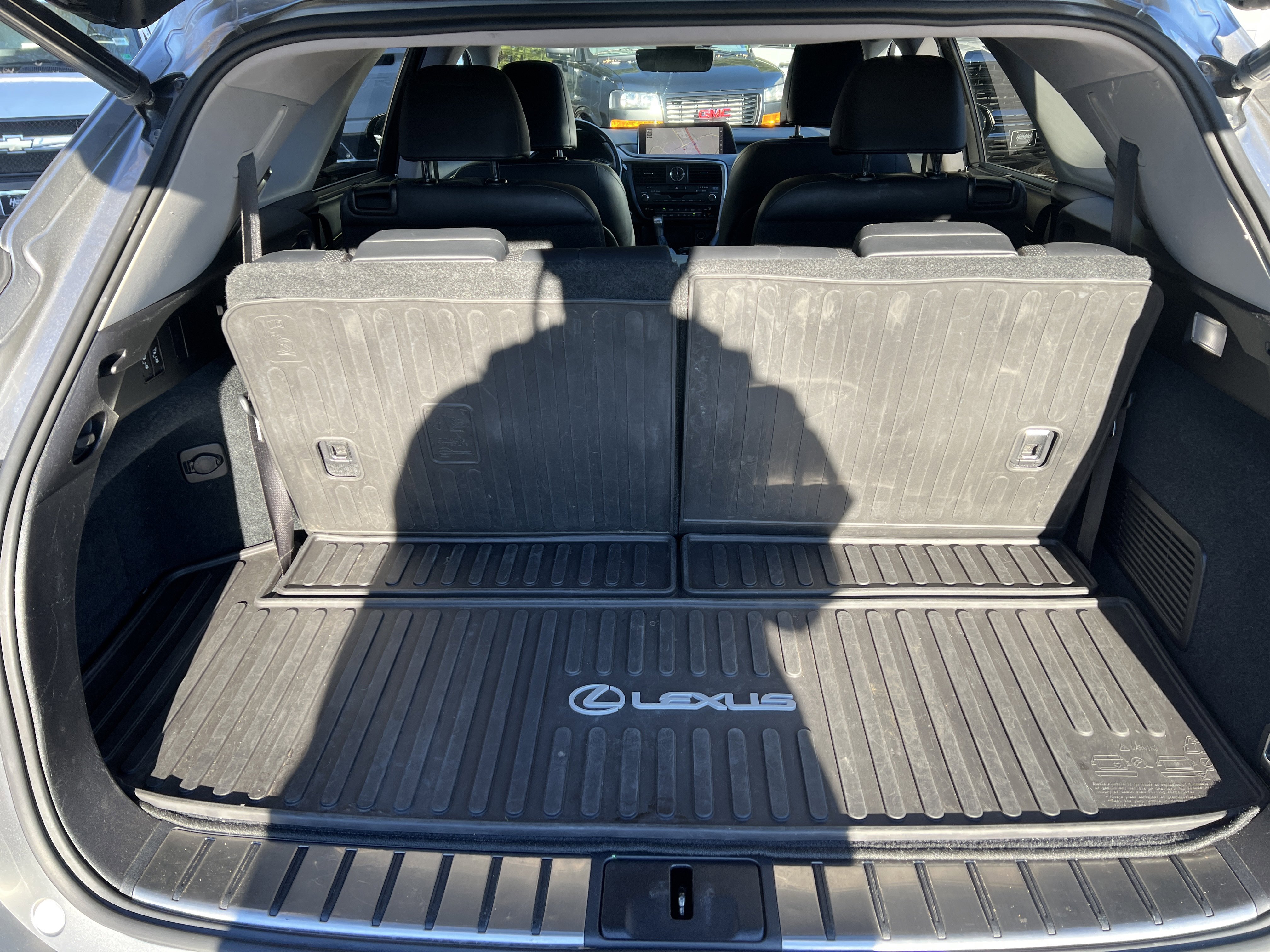 Used 2018 Lexus RX 450hL Luxury image 11