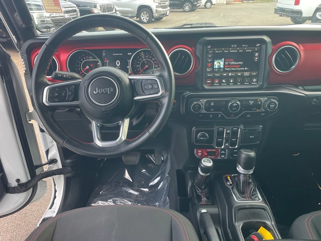 Used 2022 Jeep Gladiator Rubicon w/ Trailer Tow Package AWD/4WD image 4