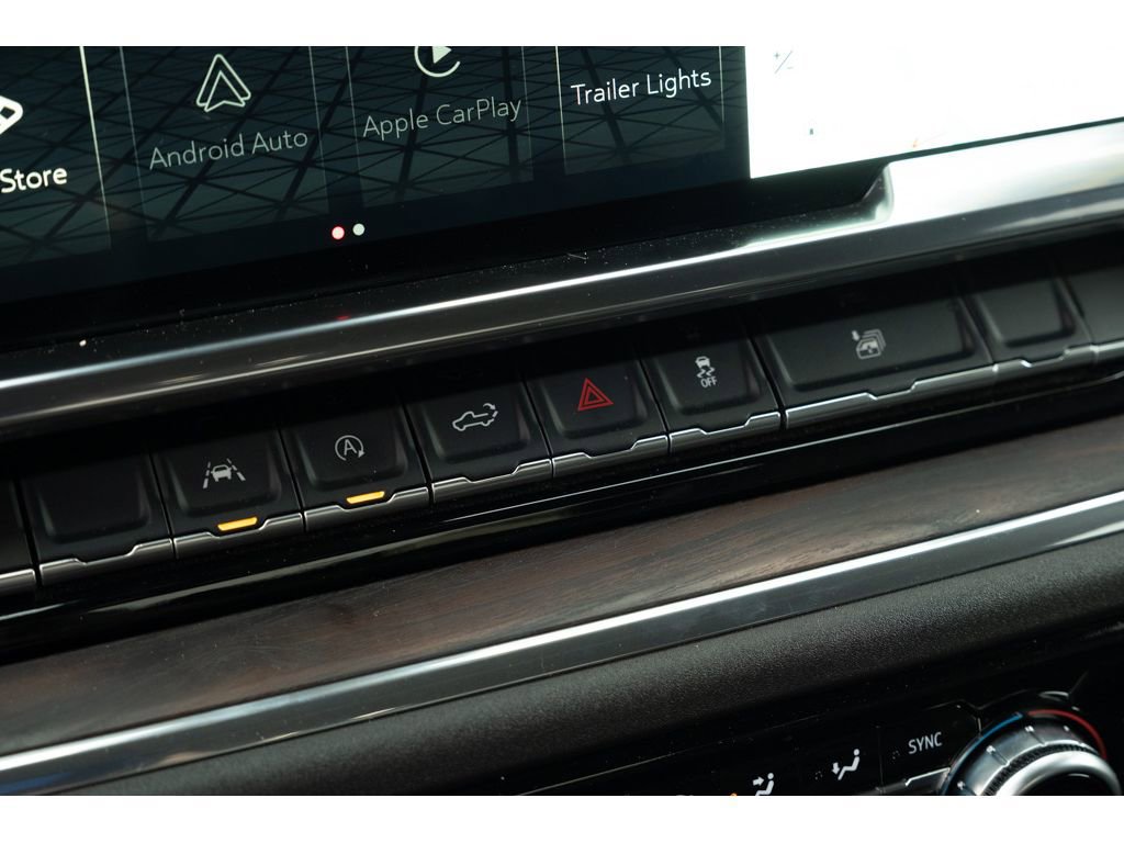 Certified 2025 GMC Sierra 1500 SLT image 28