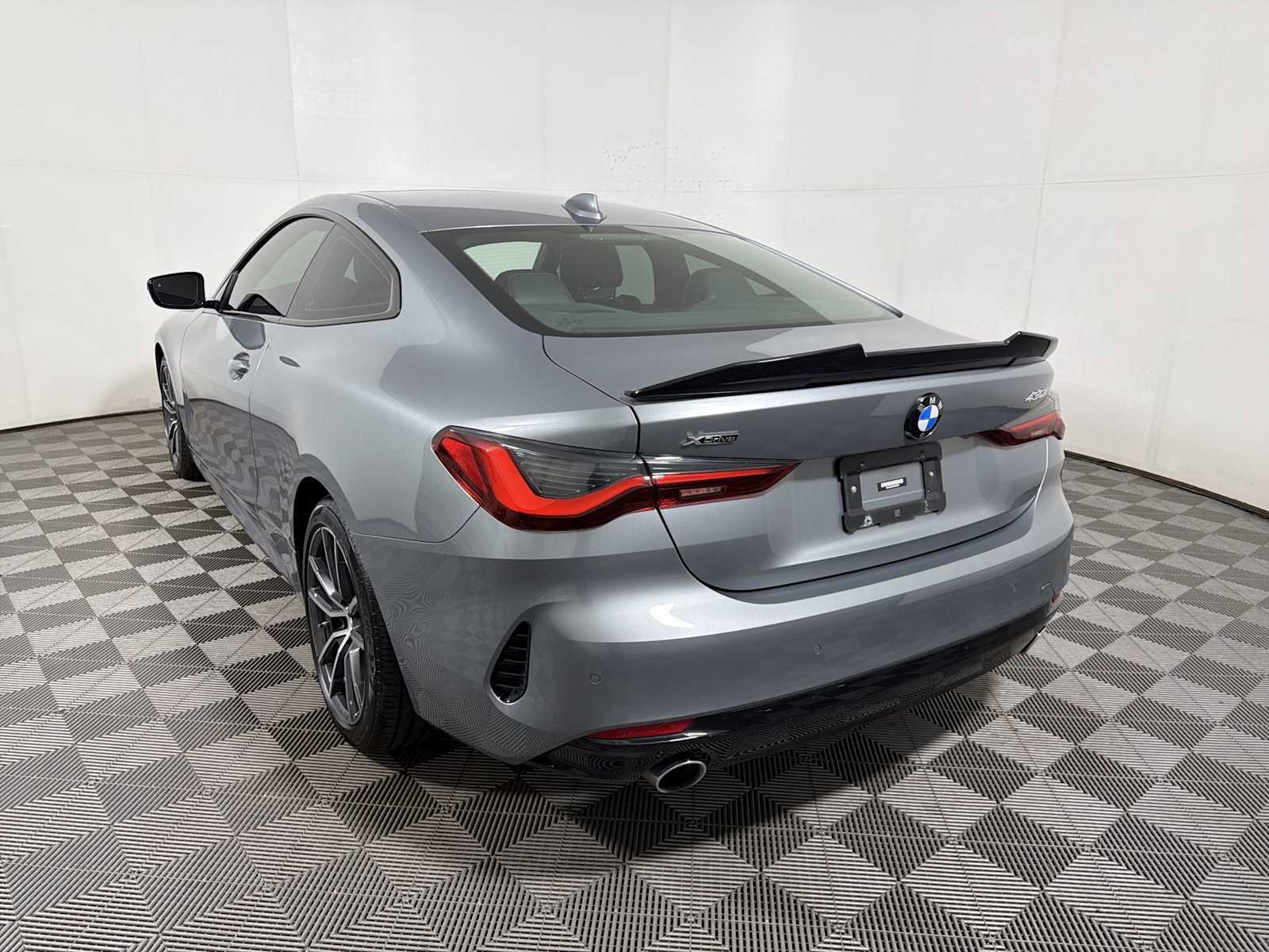 Used 2023 BMW 430i xDrive Coupe w/ Convenience Package AWD/4WD image 5