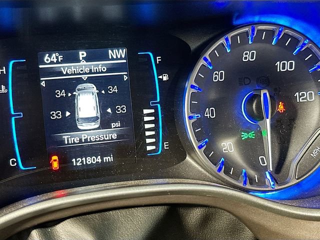 Used 2017 Chrysler Pacifica Touring-L image 13