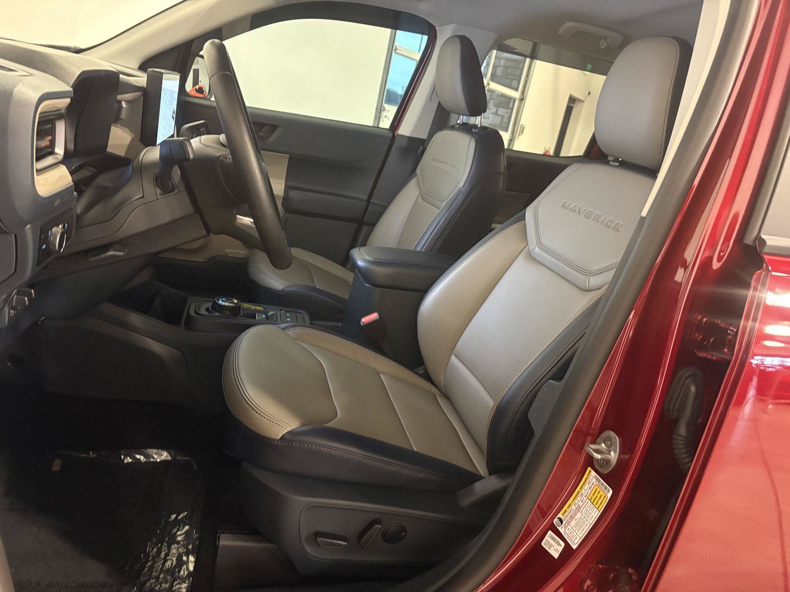Used 2026 Ford Maverick Lariat AWD/4WD image 18