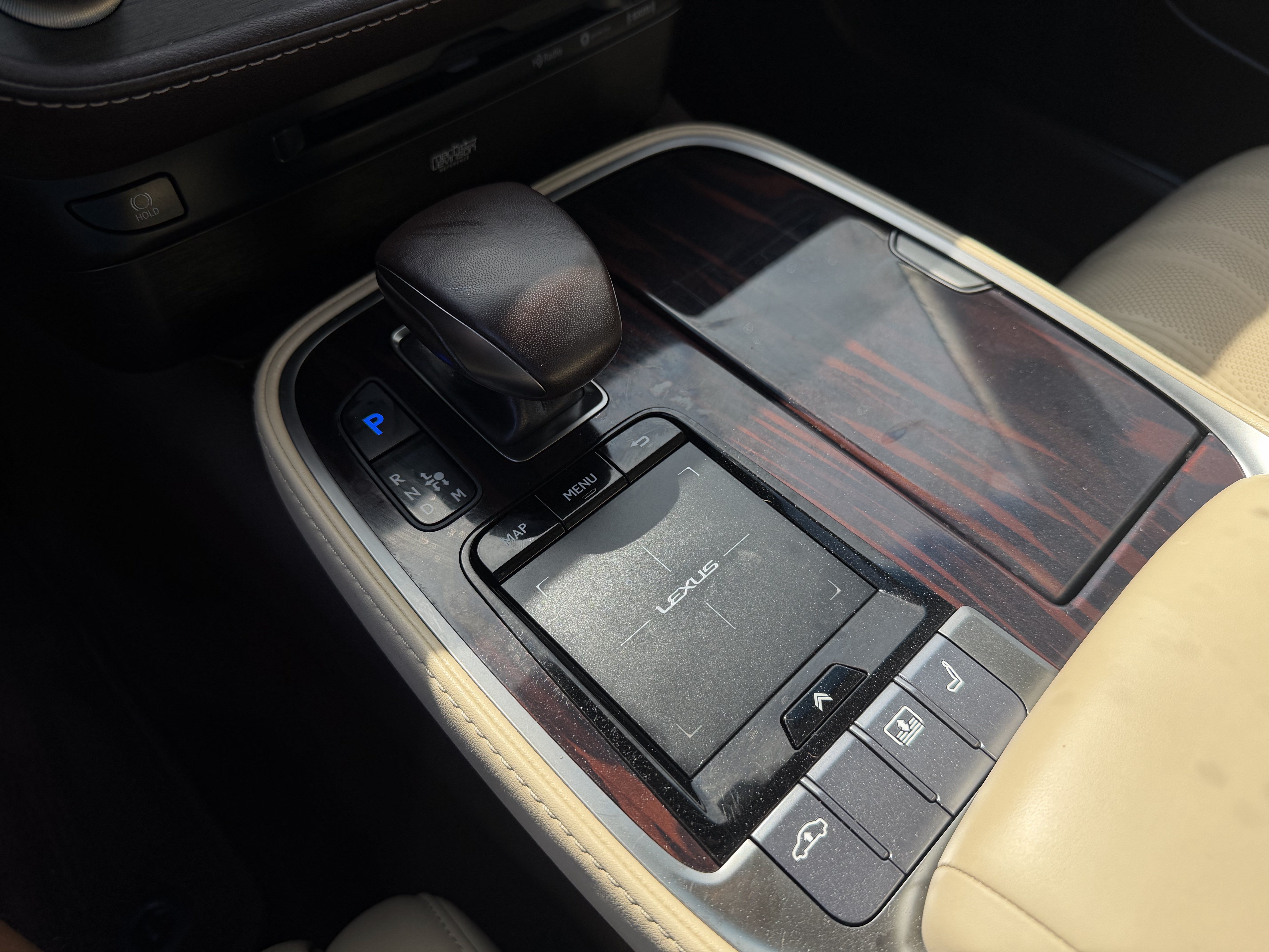 Used 2018 Lexus LS 500 w/ Luxury Package RWD image 19