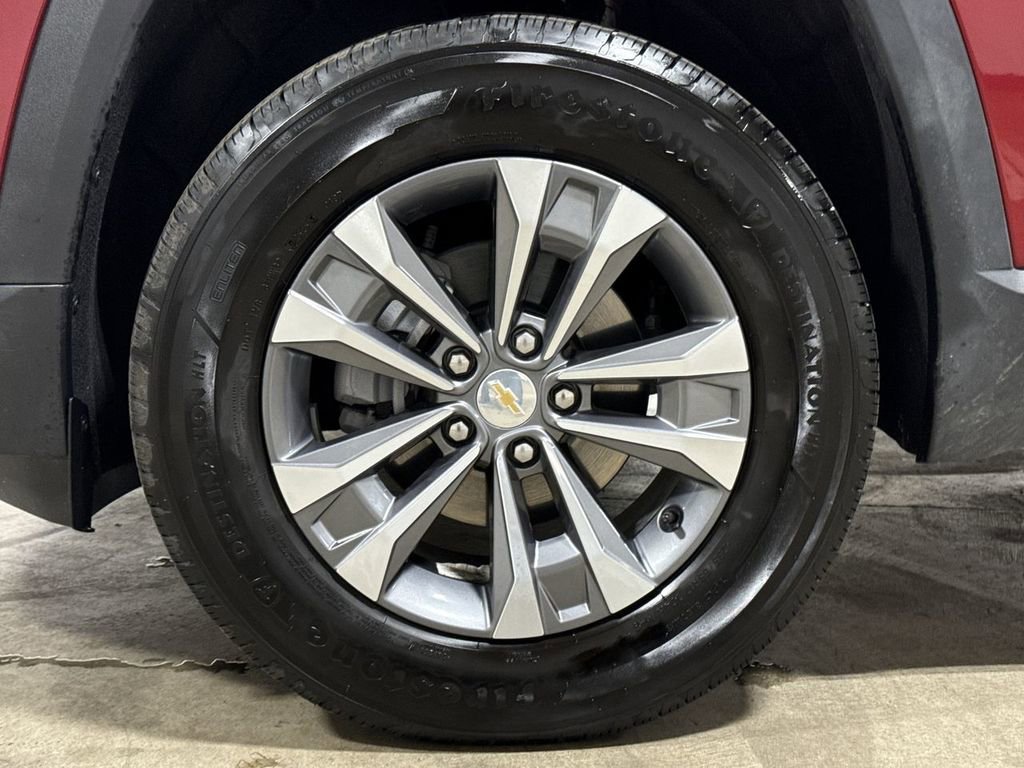 Used 2026 Chevrolet Equinox LT image 27