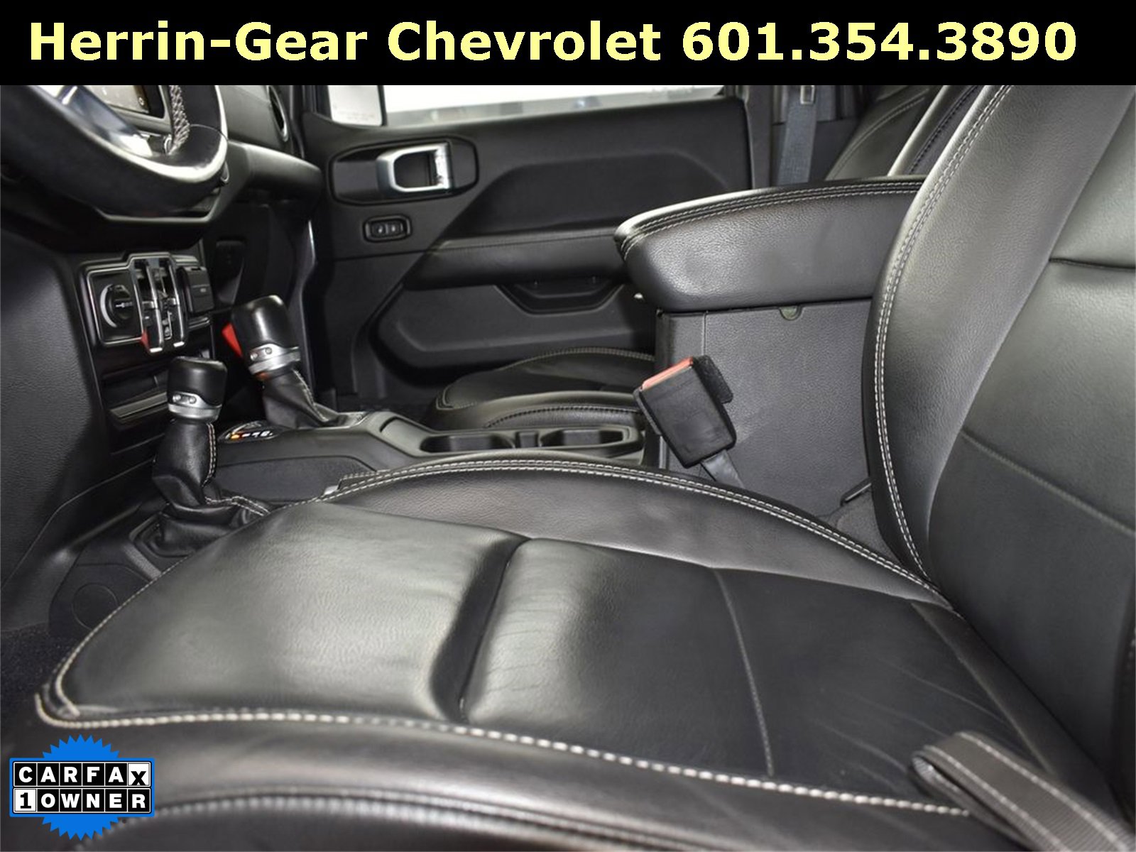 Used 2021 Jeep Wrangler Unlimited Sahara w/ Cold Weather Group image 13