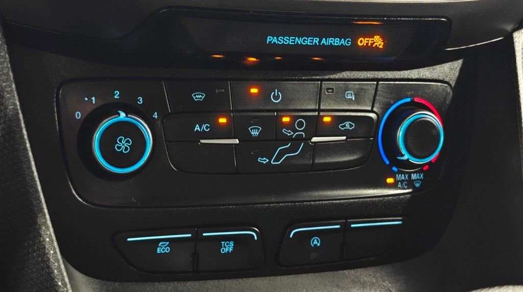 Used 2022 Ford Transit Connect XL image 8