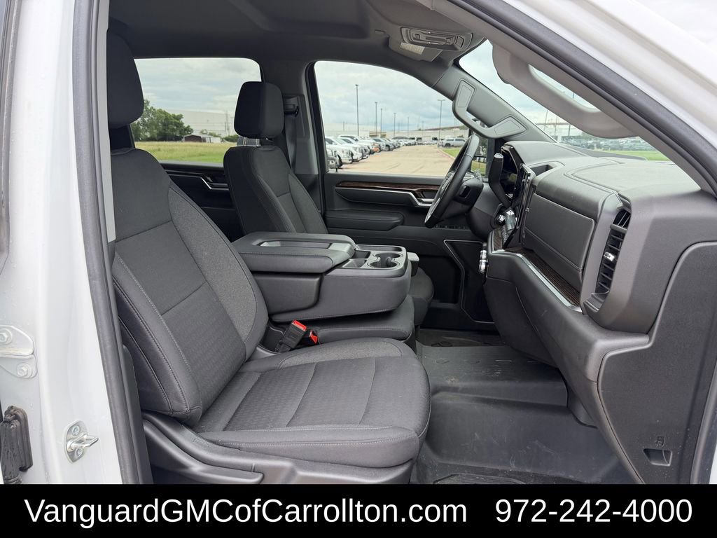 Used 2025 GMC Sierra 2500 SLE w/ SLE Value Package; AWD/4WD image 28