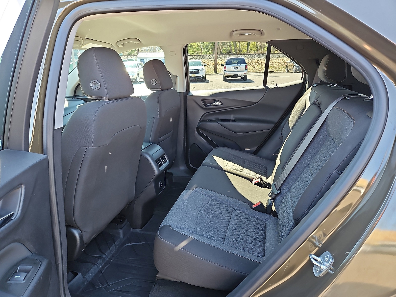 Used 2023 Chevrolet Equinox LT image 10