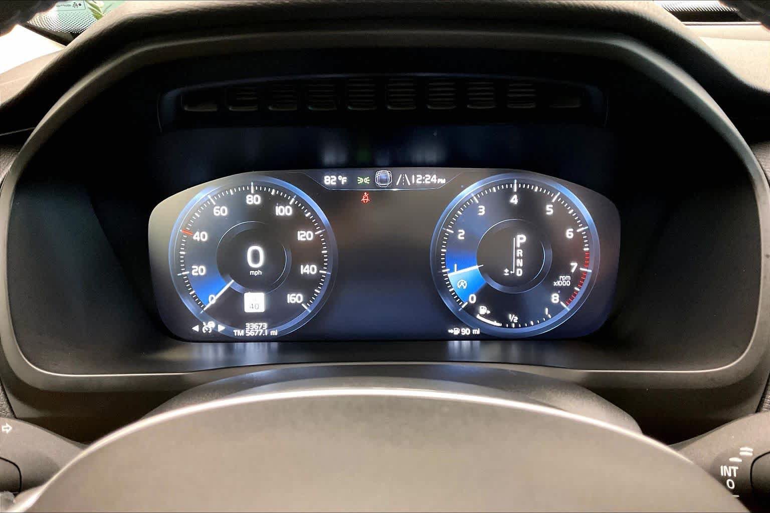 Used 2022 Volvo XC90 T5 Momentum w/ Climate Package AWD/4WD image 26