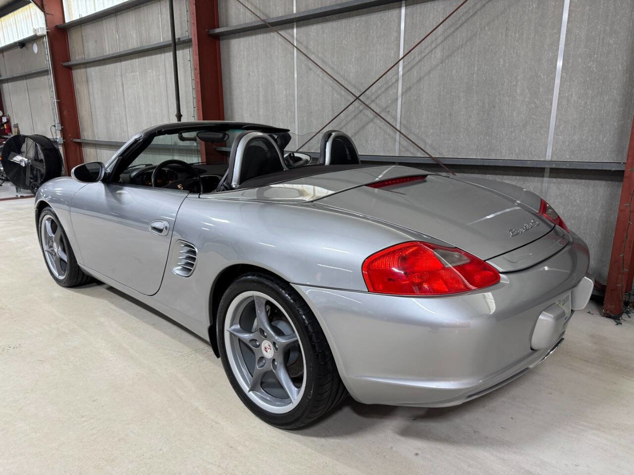 Used 2004 Porsche Boxster S image 9
