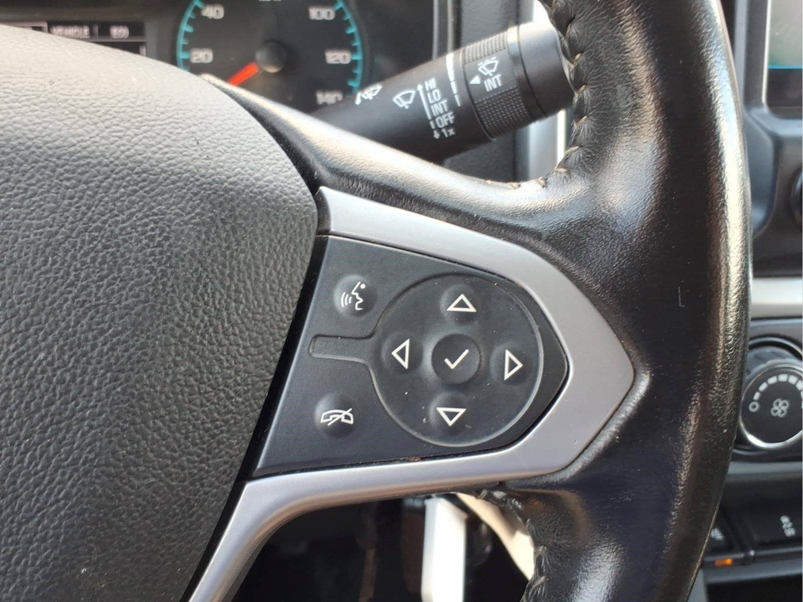 Used 2021 Chevrolet Colorado LT w/ Safety Package RWD image 22