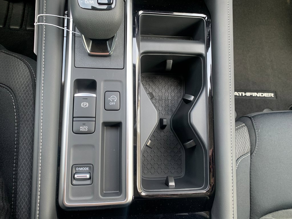 New 2026 Nissan Pathfinder SV image 17