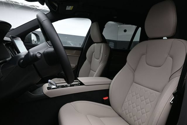 New 2027 Volvo XC90 B6 Plus AWD/4WD image 10
