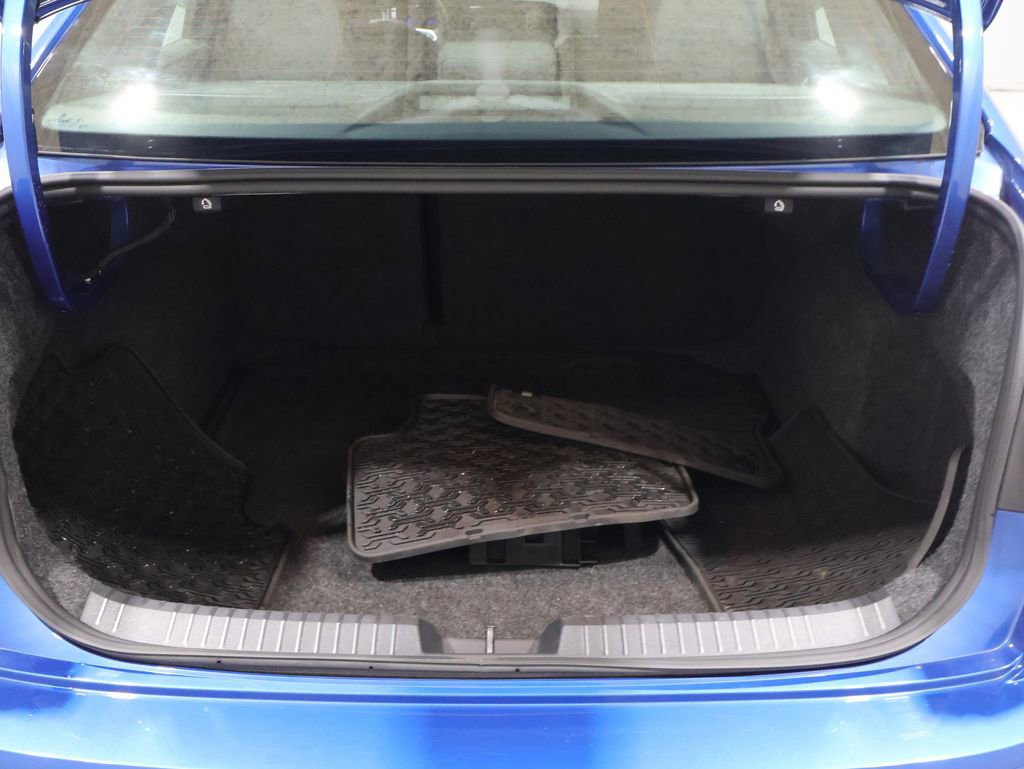 Used 2024 Volkswagen Jetta Sport image 9