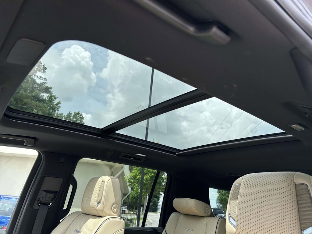 Certified 2023 Cadillac Escalade ESV Premium Luxury AWD/4WD image 20