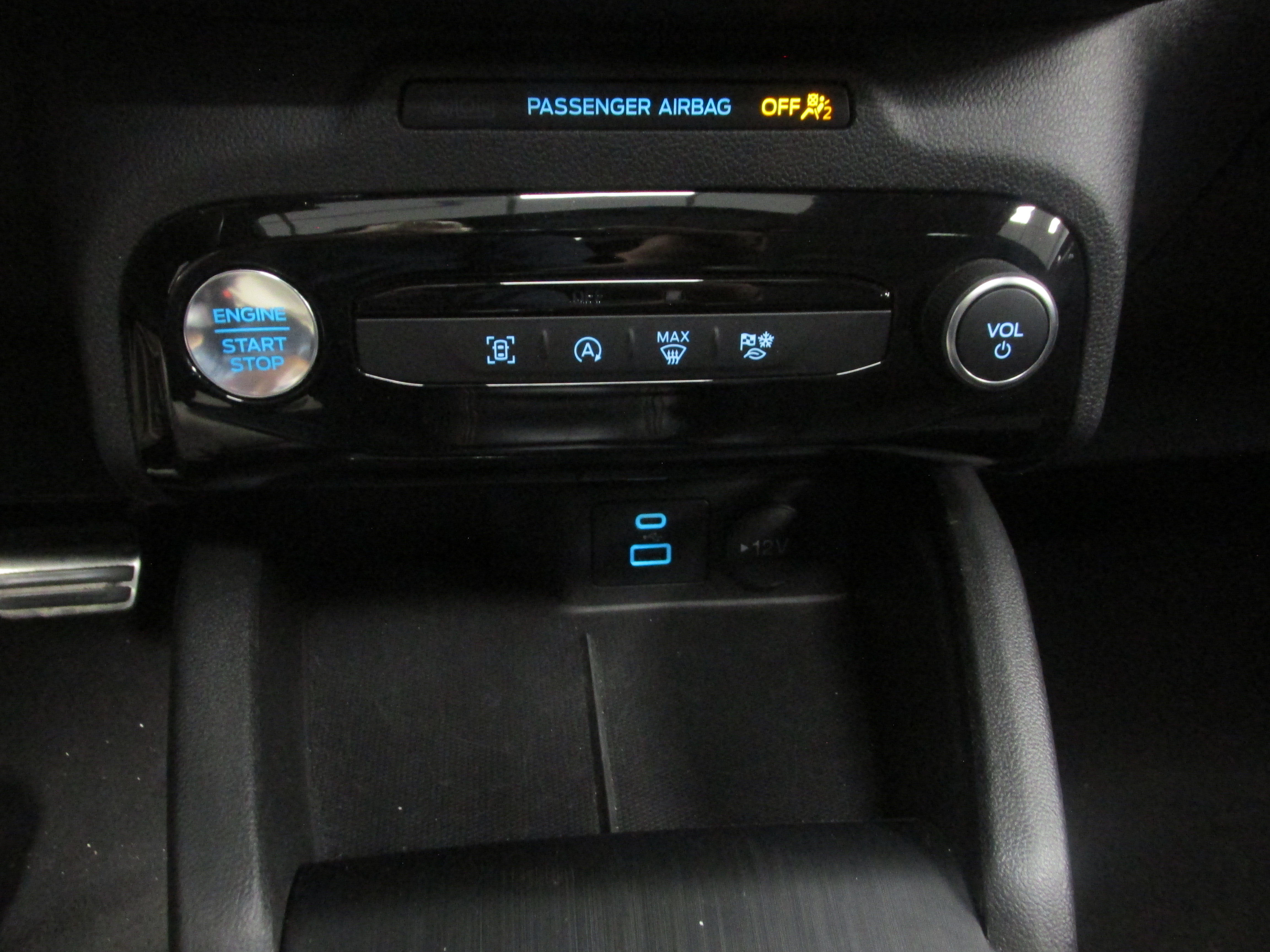 Used 2023 Ford Escape ST-Line w/ Tech Pack #1 AWD/4WD image 41