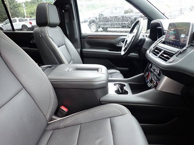 Used 2024 Chevrolet Tahoe Premier w/ Premium Package AWD/4WD image 10