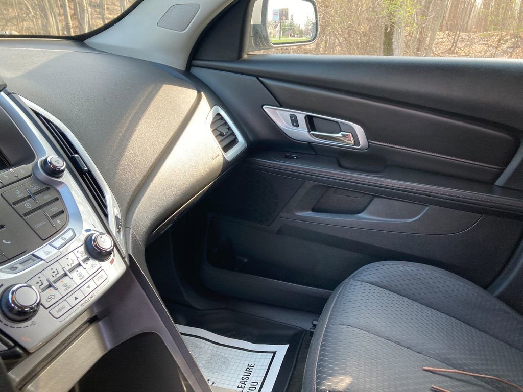 Used 2015 GMC Terrain SLE AWD/4WD image 16