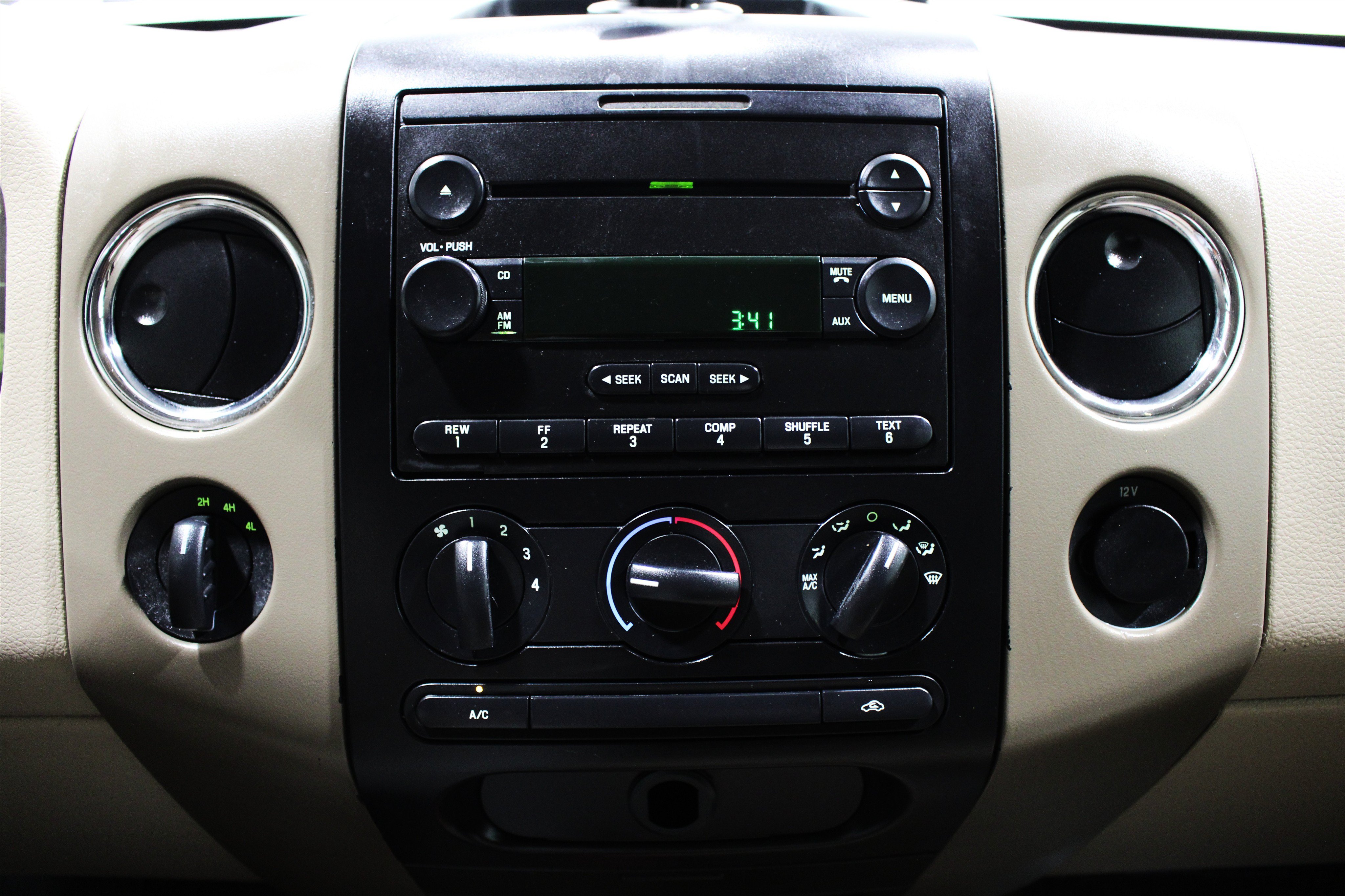 Used 2006 Ford F150 XLT AWD/4WD image 13