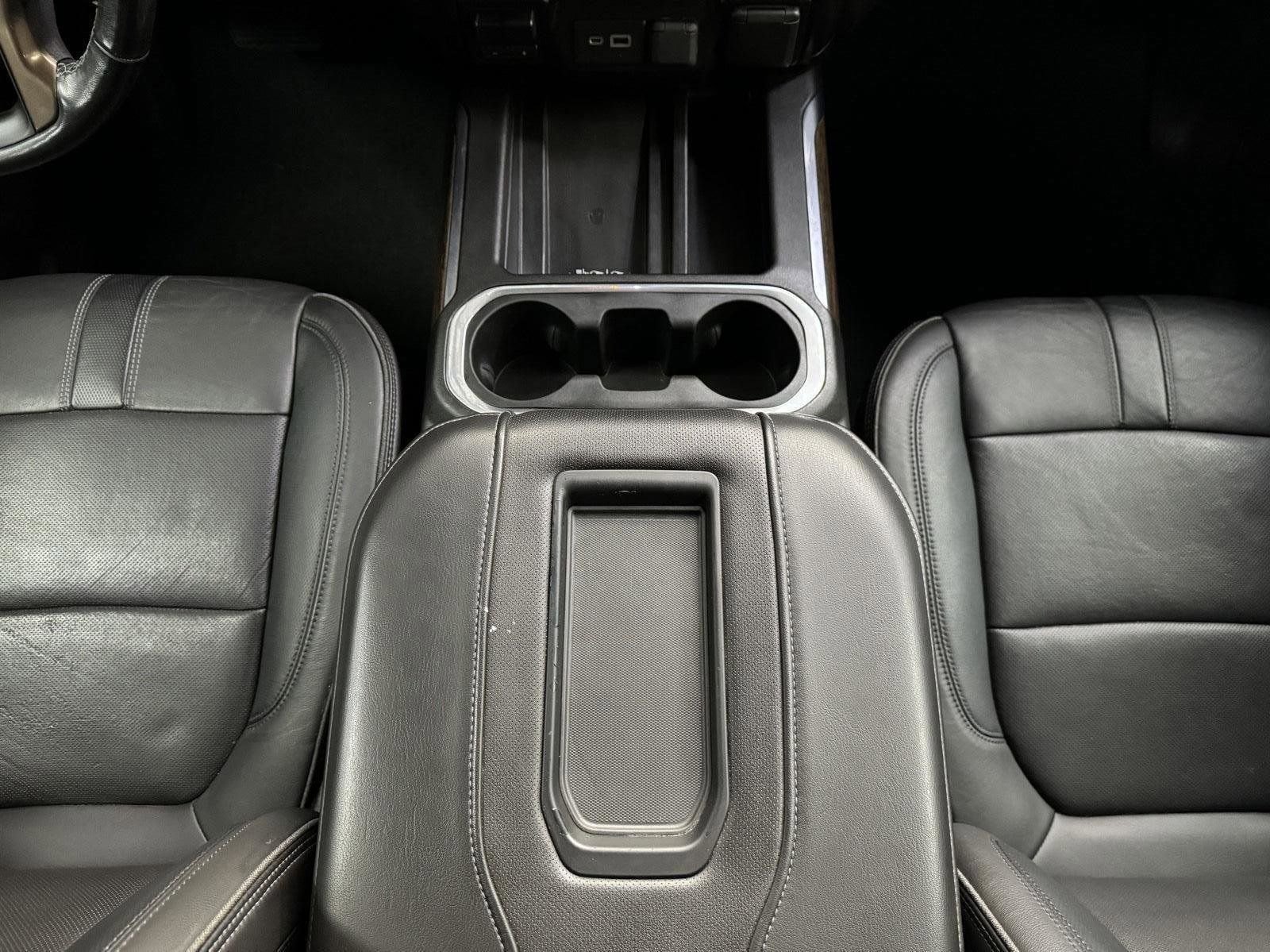 Used 2019 Chevrolet Silverado 1500 High Country w/ Technology Package image 24