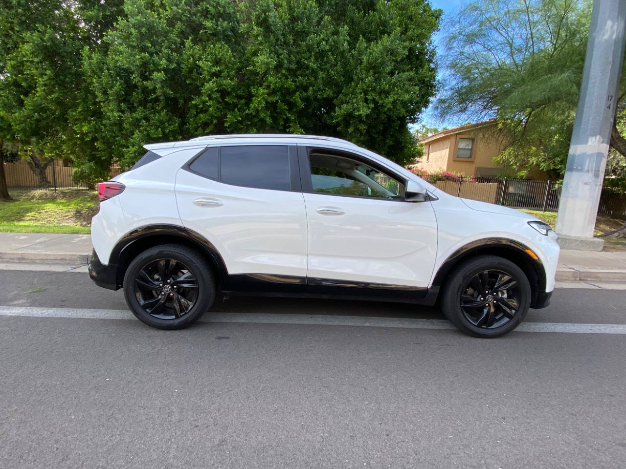 Used 2024 Buick Encore GX Sport Touring FWD image 6