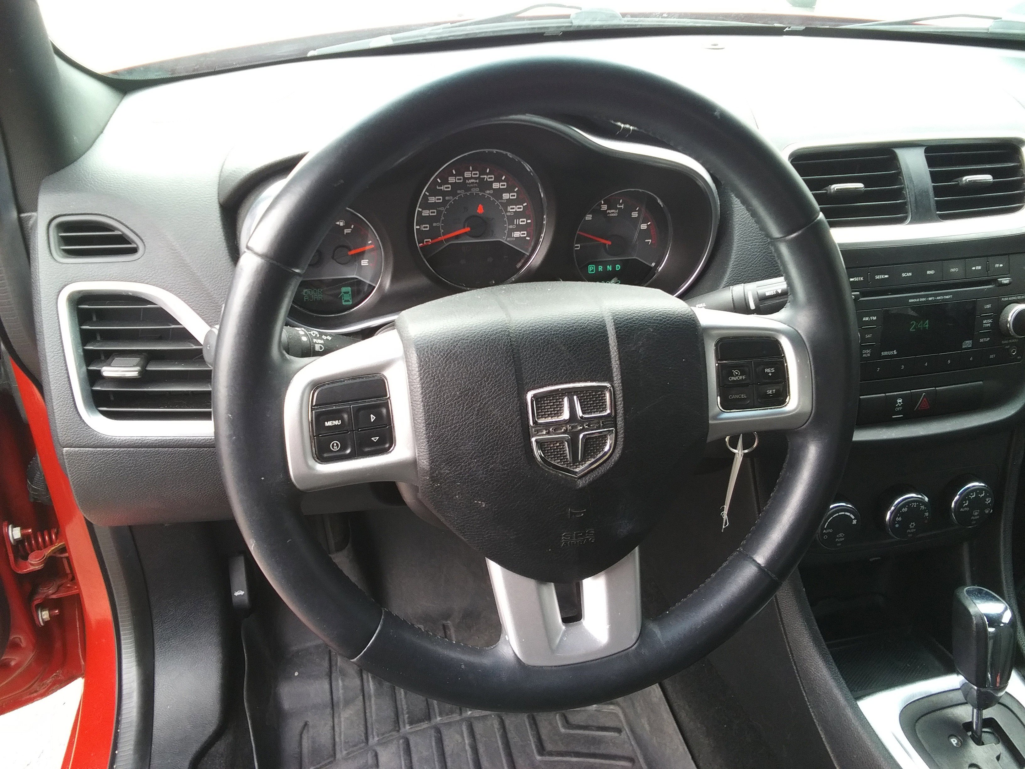 Used 2013 Dodge Avenger SXT FWD image 12
