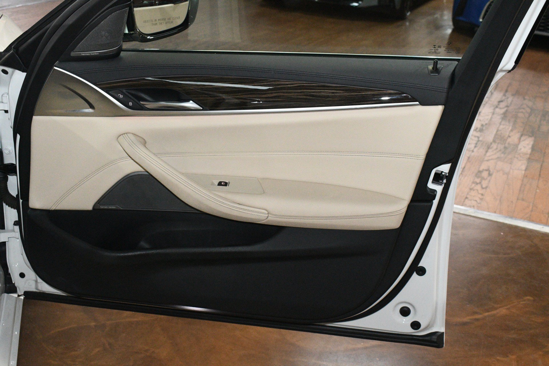 Used 2020 BMW 530i w/ Premium Package RWD image 42