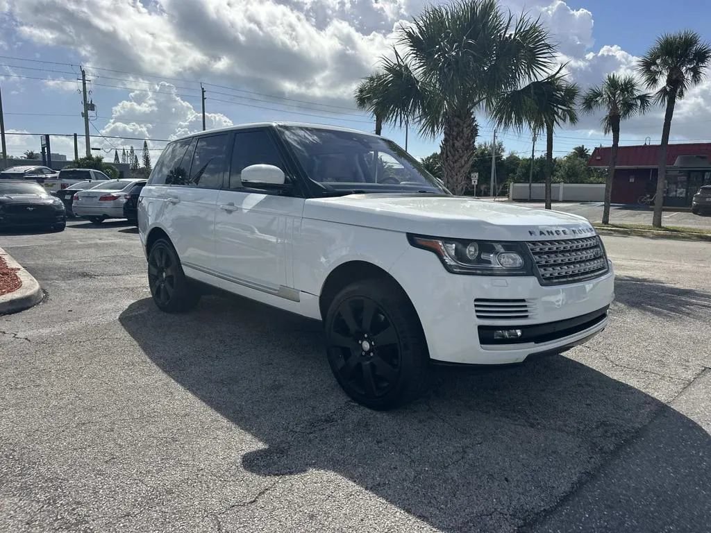 Used 2017 Land Rover Range Rover Supercharged AWD/4WD image 6