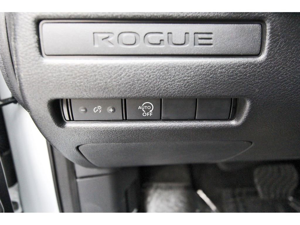 Certified 2024 Nissan Rogue S image 19