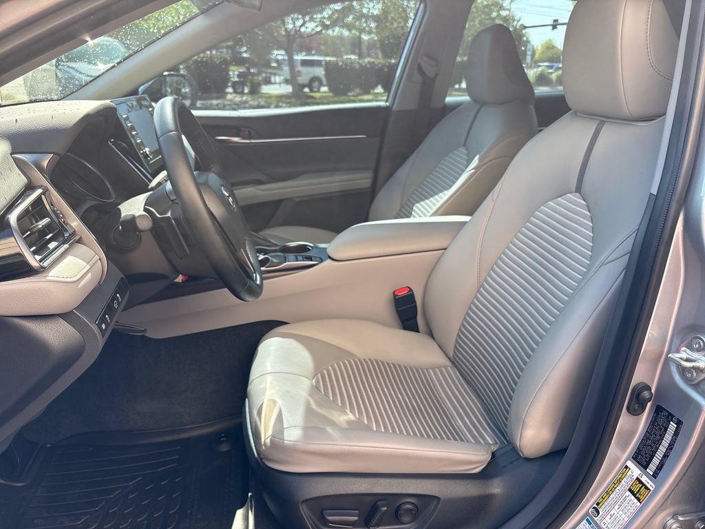 Used 2024 Toyota Camry SE AWD/4WD image 21