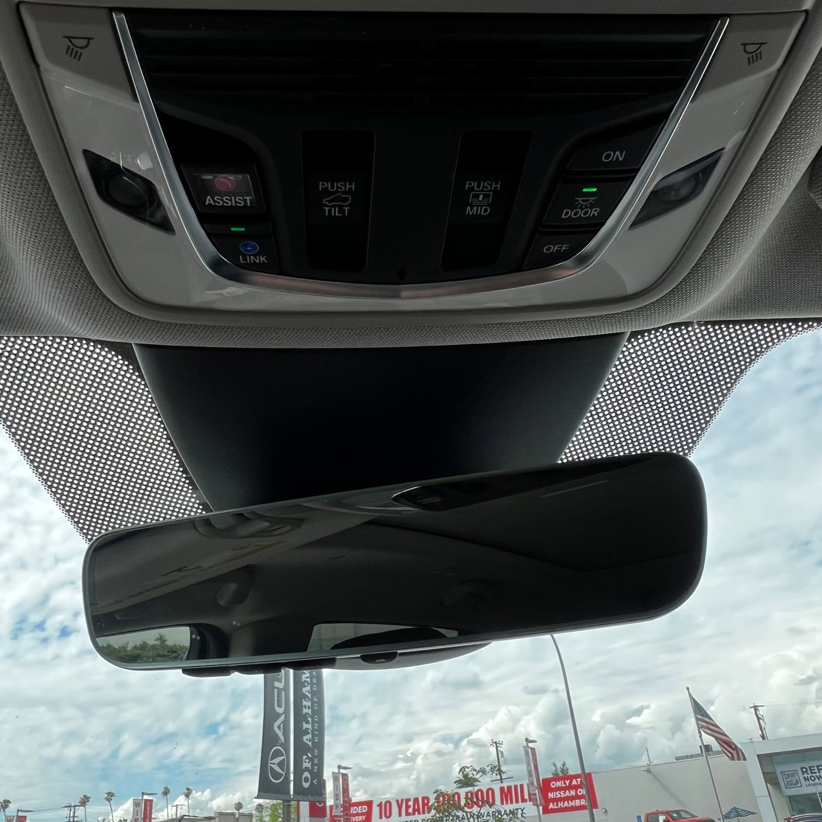 Used 2023 Acura MDX FWD image 22