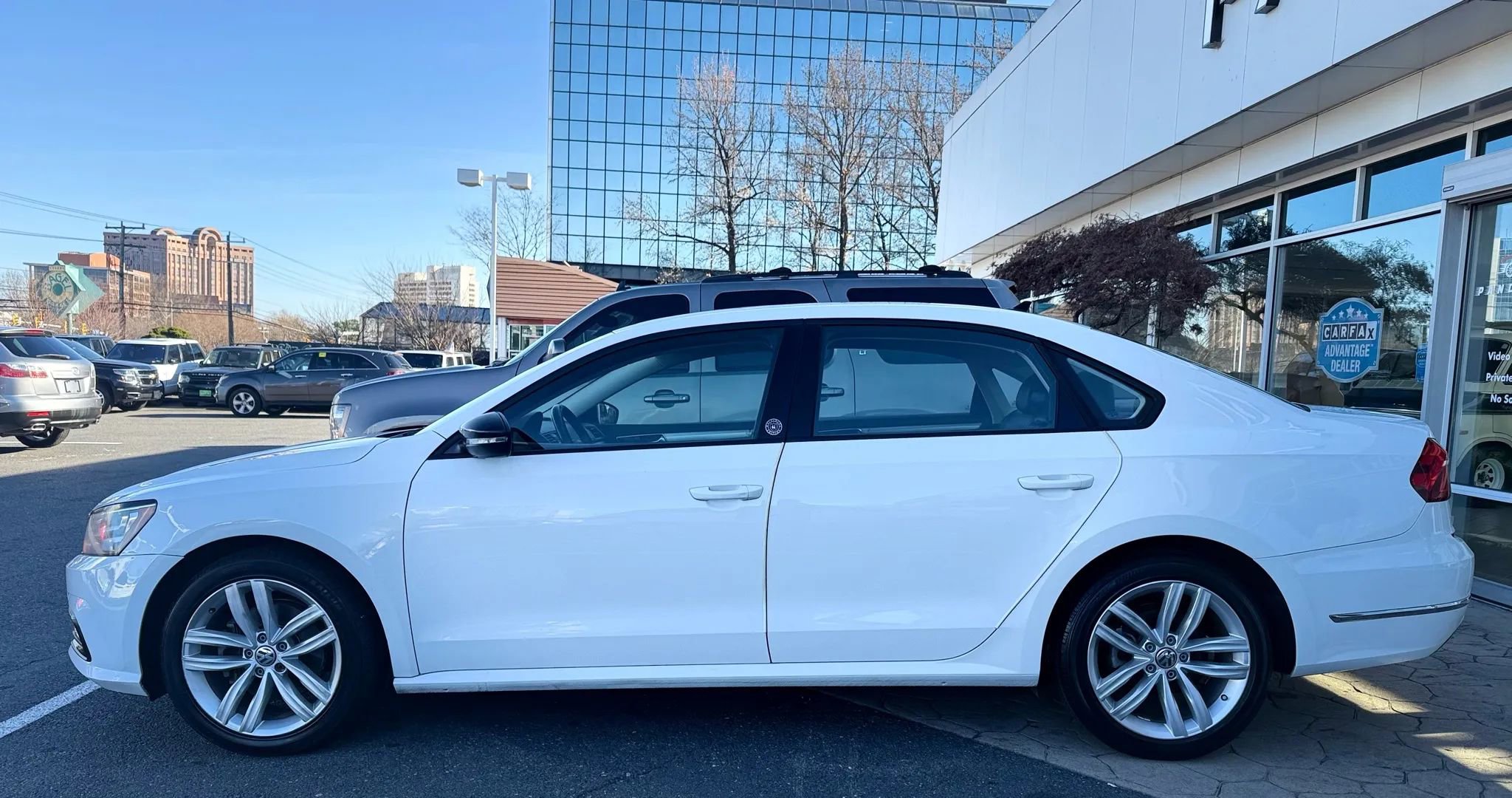 Used 2019 Volkswagen Passat 2.0T Wolfsburg w/ Wheels & Sunroof Package image 4