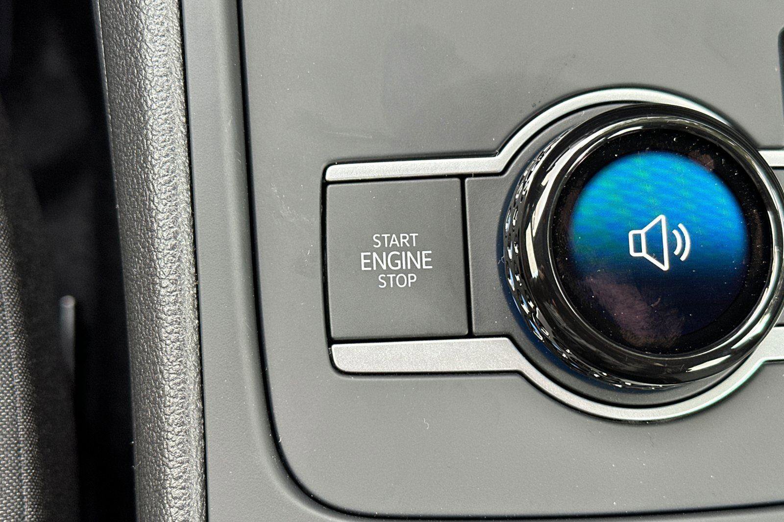 New 2026 Volkswagen Tiguan S image 21