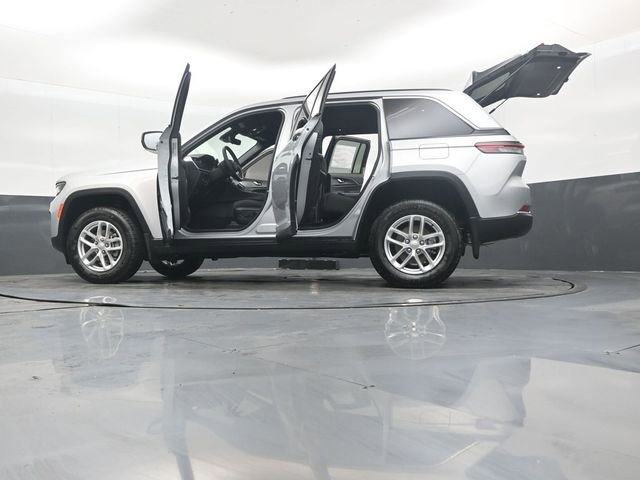 New 2025 Jeep Grand Cherokee Laredo image 52