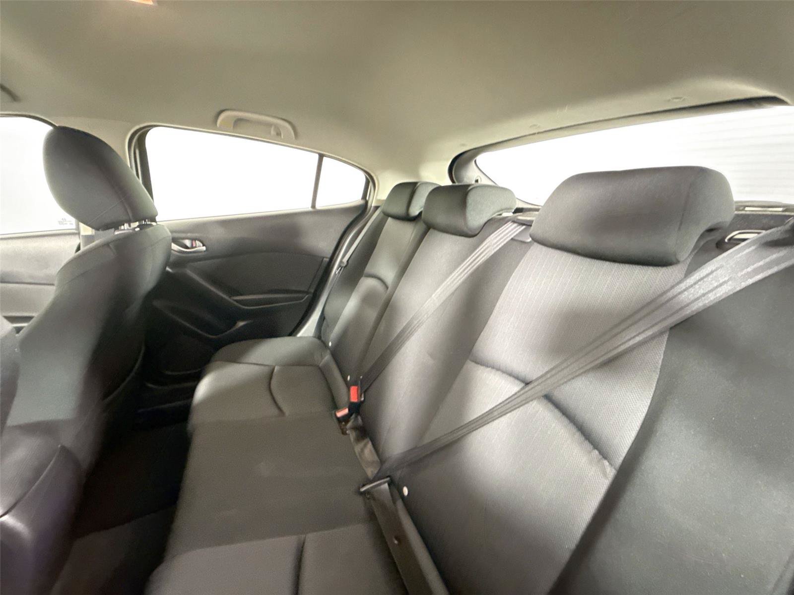 Used 2015 MAZDA MAZDA3 i Sport FWD image 27