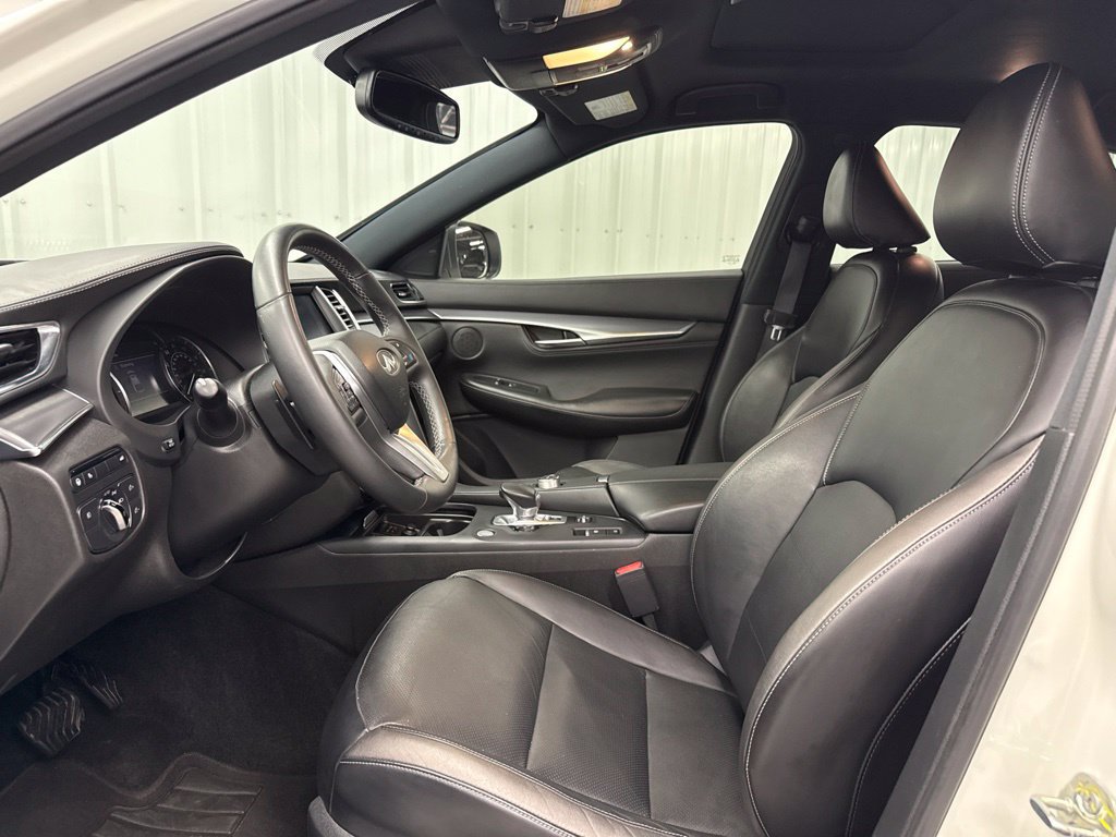 Used 2023 INFINITI QX55 Luxe w/ Cargo Package AWD/4WD image 15