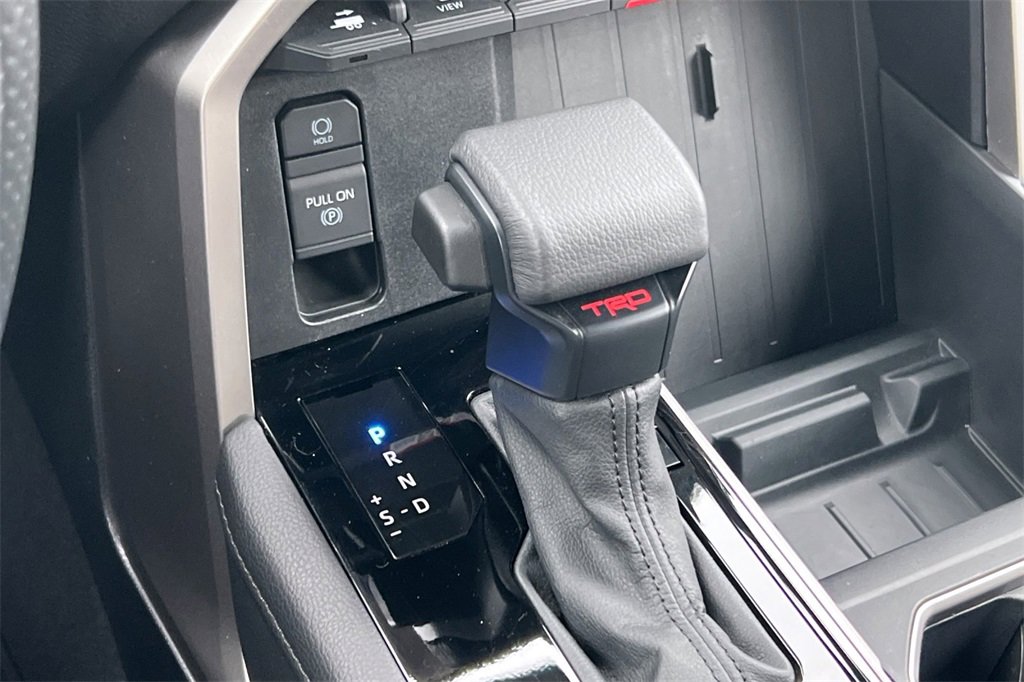Used 2025 Toyota Tundra Limited image 25