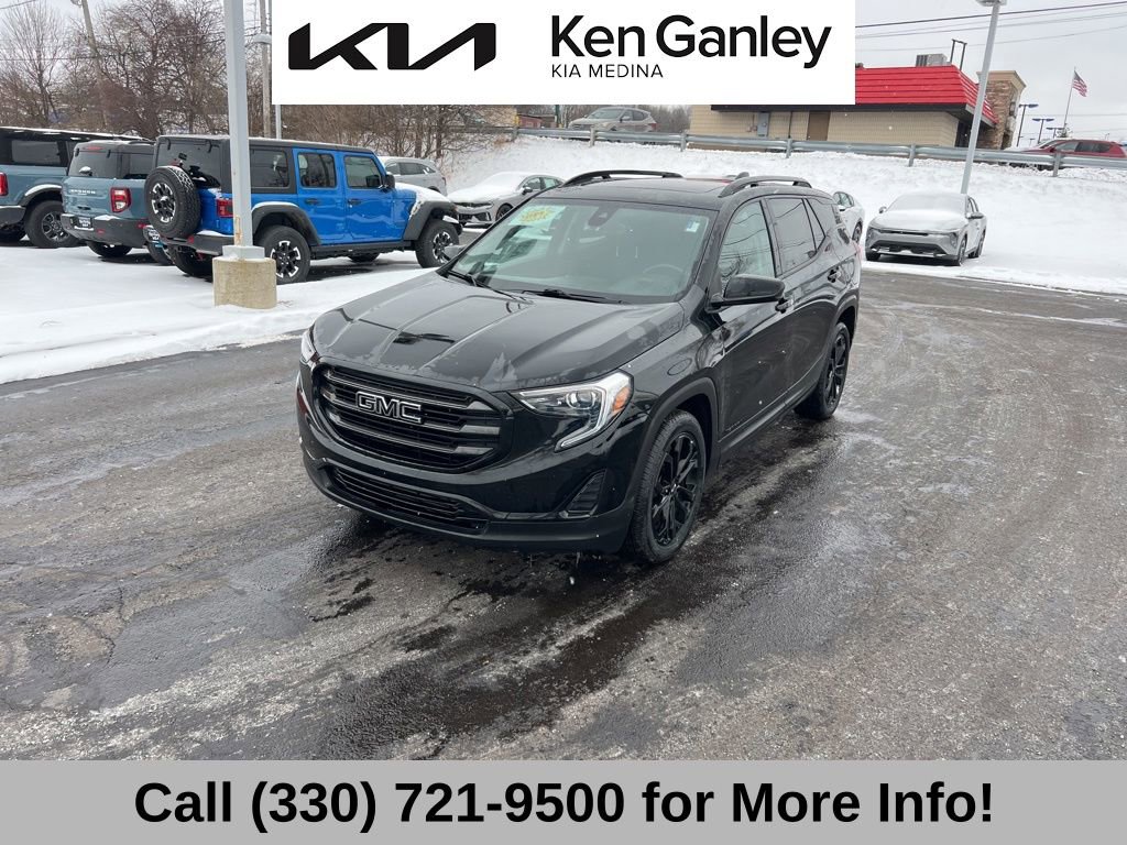 Used 2020 GMC Terrain SLE w/ Driver Convenience Package image 2