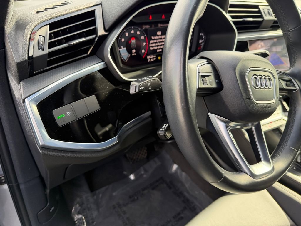 Used 2022 Audi Q3 2.0T Premium image 14