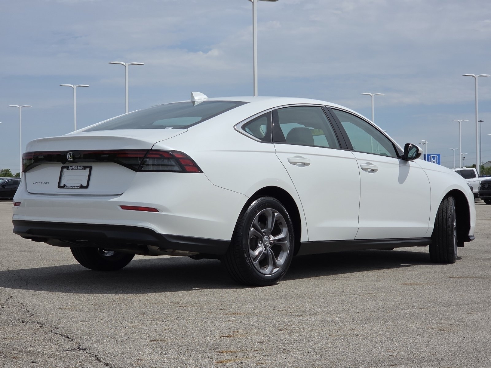 Used 2024 Honda Accord EX image 19