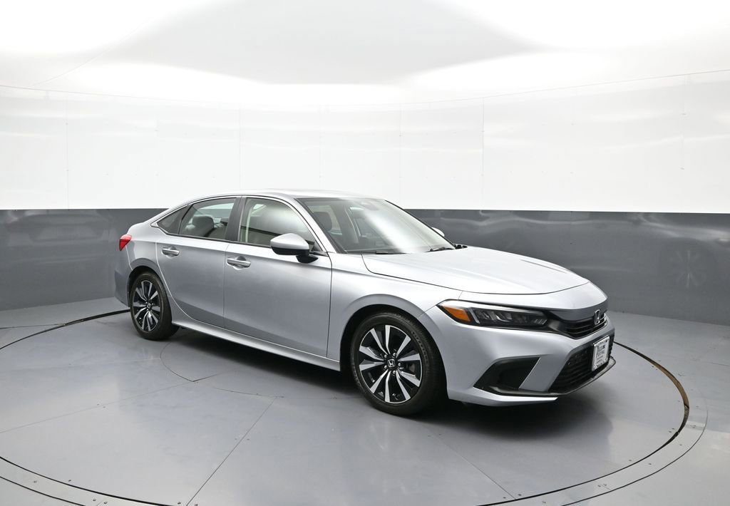 Used 2023 Honda Civic EX image 4