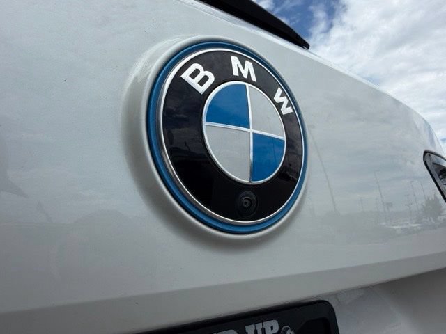Used 2024 BMW iX xDrive50 w/ Sport Package AWD/4WD image 6