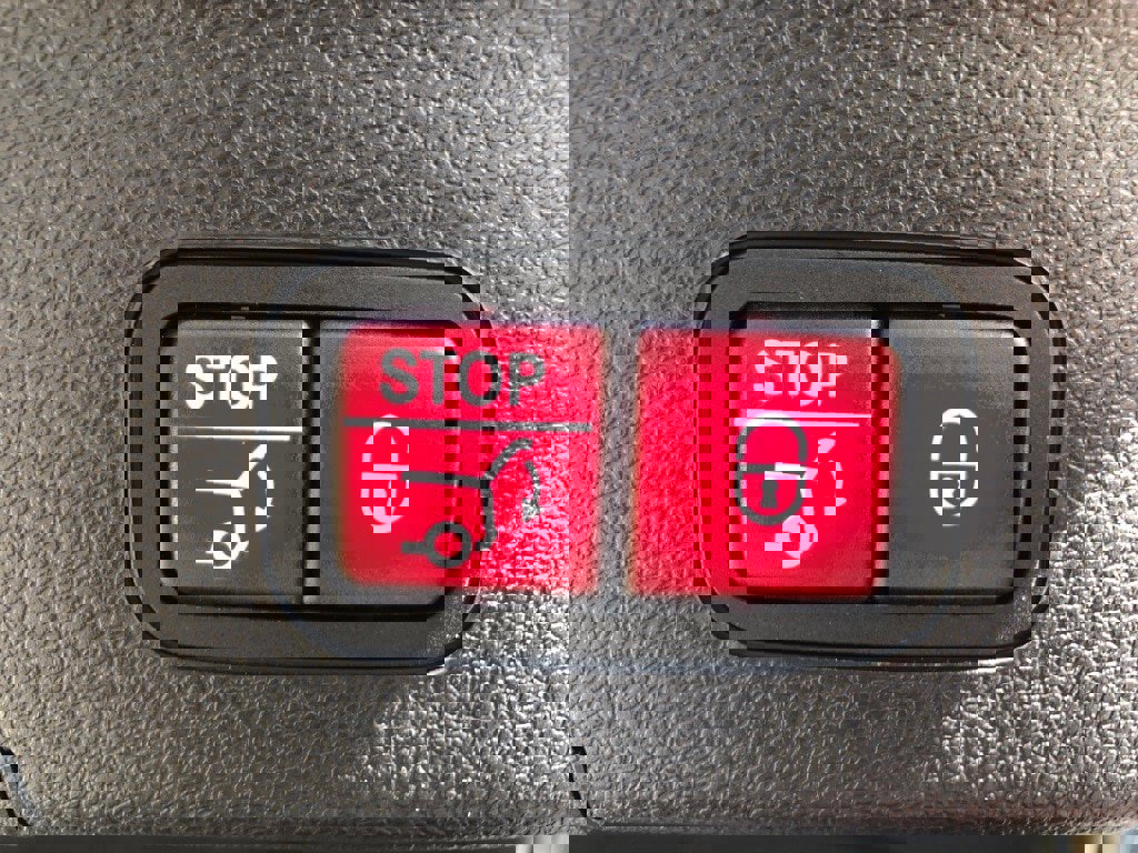 Used 2018 Mercedes-Benz GLE 43 AMG 4MATIC Coupe w/ Parking Assist Package image 39