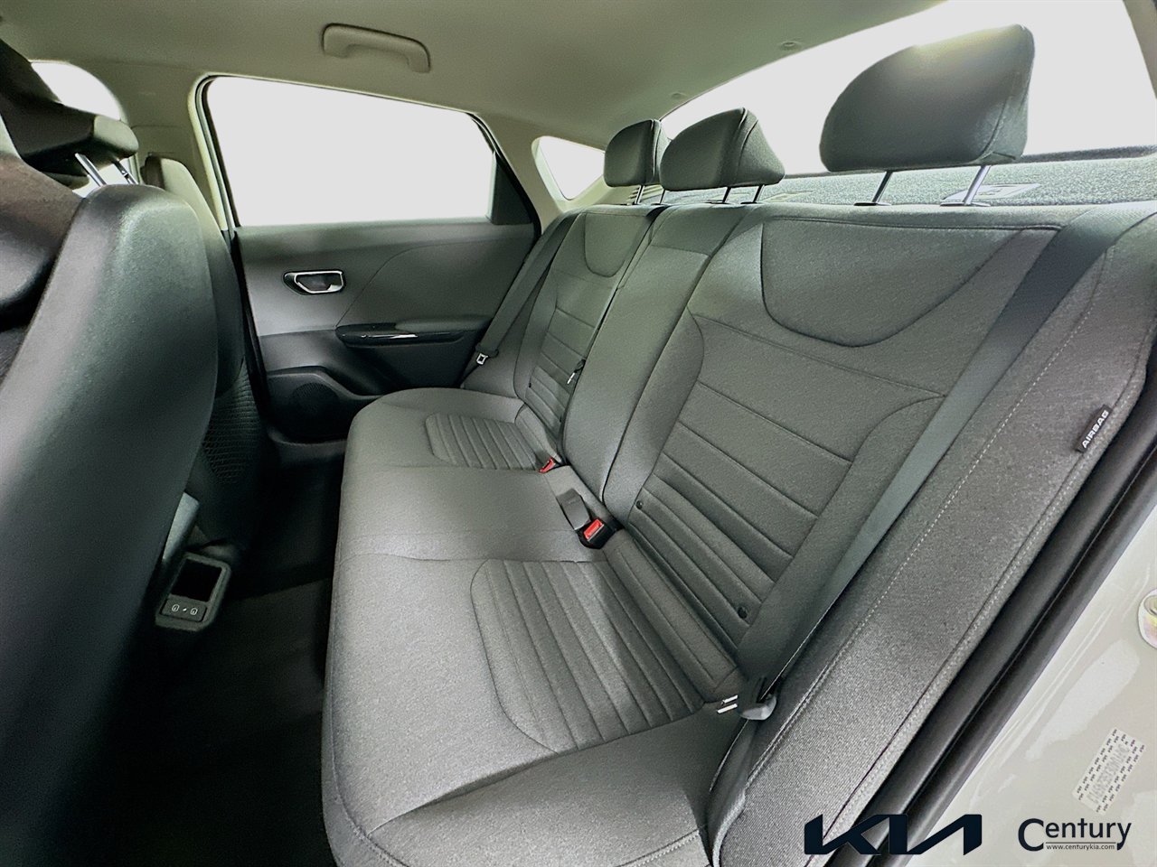 New 2025 Kia K4 EX FWD image 13